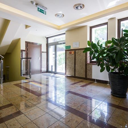 Apartamenty Wielopole Krasków Eksteriør bilde